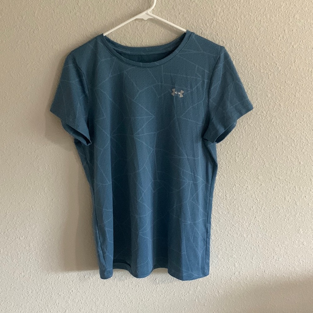 Under Armour drifit tshirt